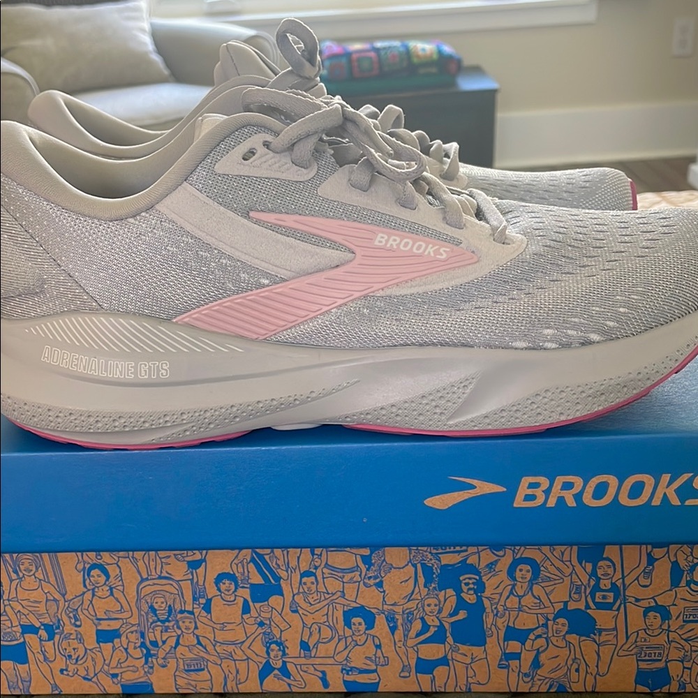 Brooks Gray and Pink Athletic Shoes with Breathable Mesh